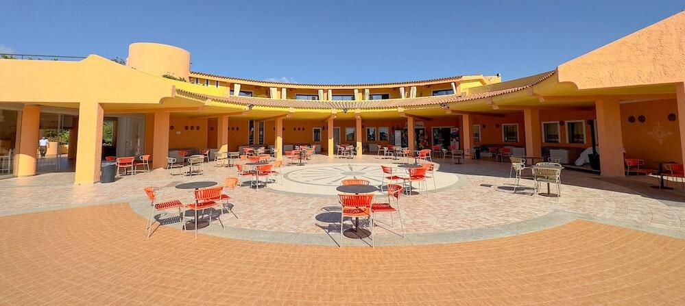 Foto de restauración de Sant&amp;#039;Elmo Beach Hotel