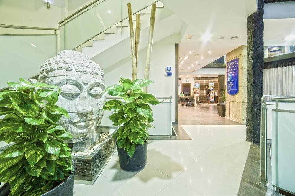 Foto general de Hotel Exe Cunit Suites &amp;amp; Spa