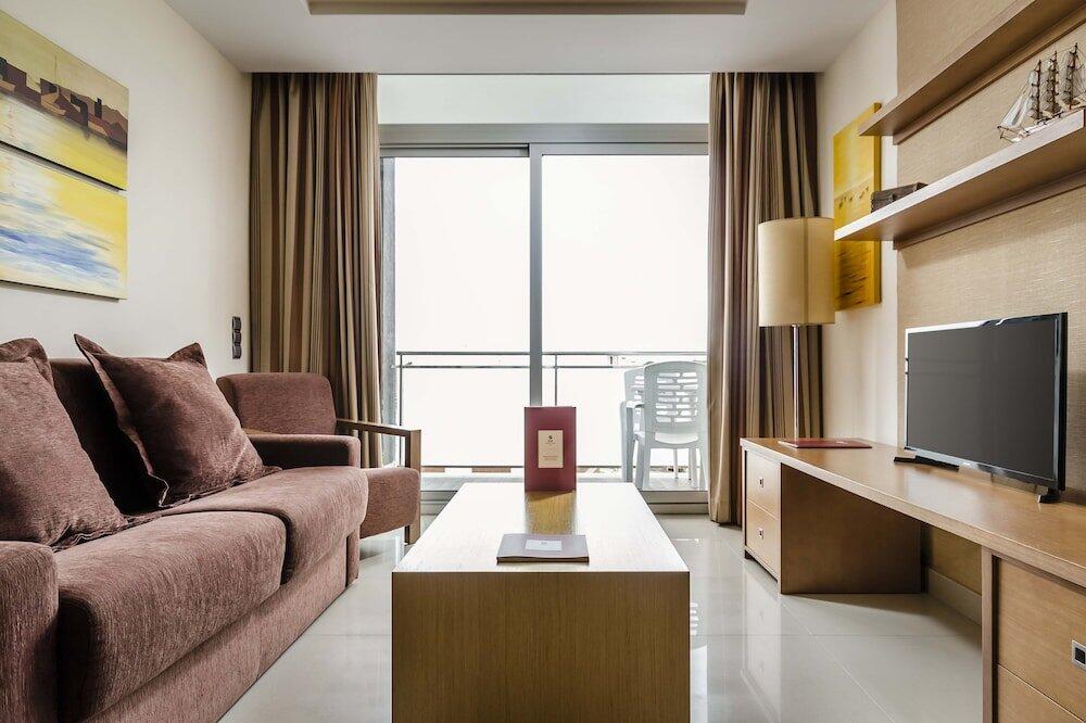 Foto de una habitación de Hotel Exe Cunit Suites &amp;amp; Spa