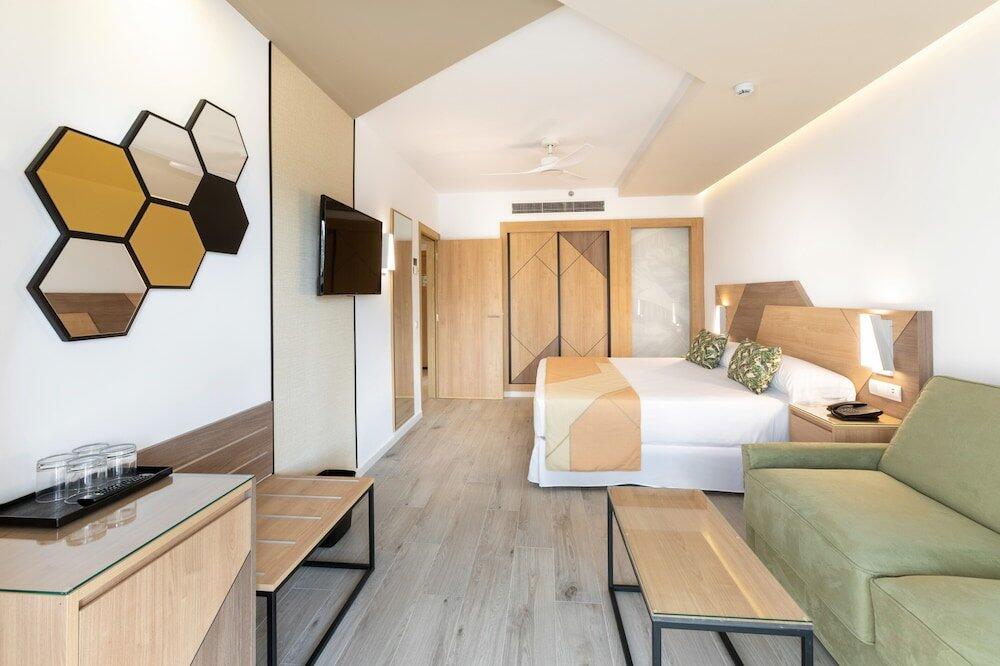 Foto de una habitación de Hotel Riu Buenavista – All Inclusive