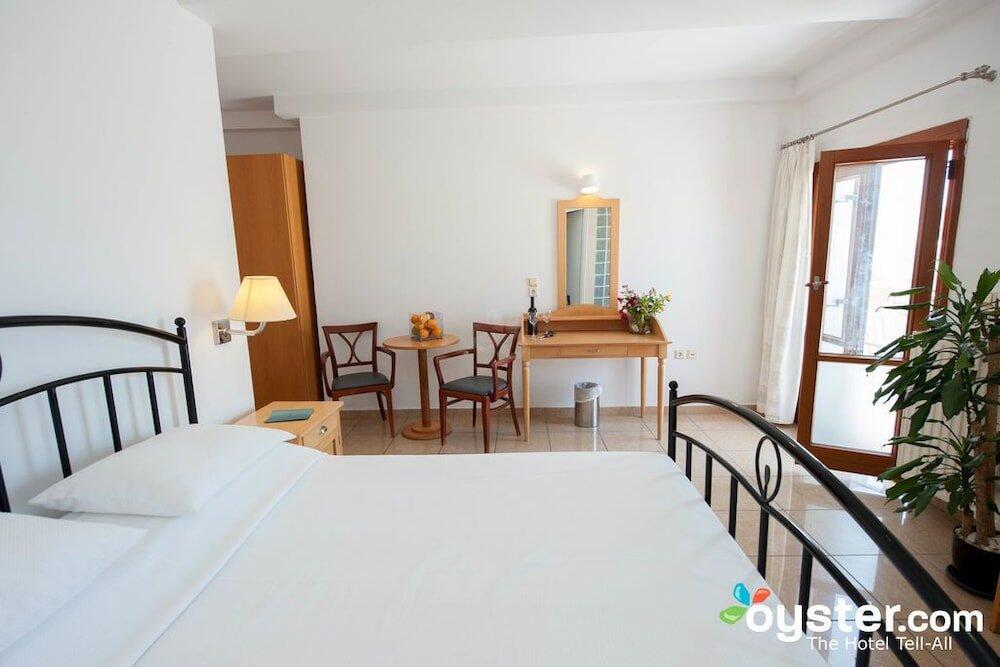 Foto de una habitación de Theoxenia Caldera Hotel