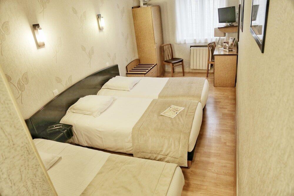 Foto de una habitación de Hotel Le Bayeux