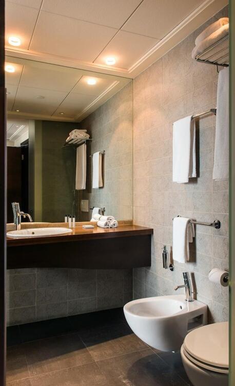 Foto del baño de Hi Hotel Bari