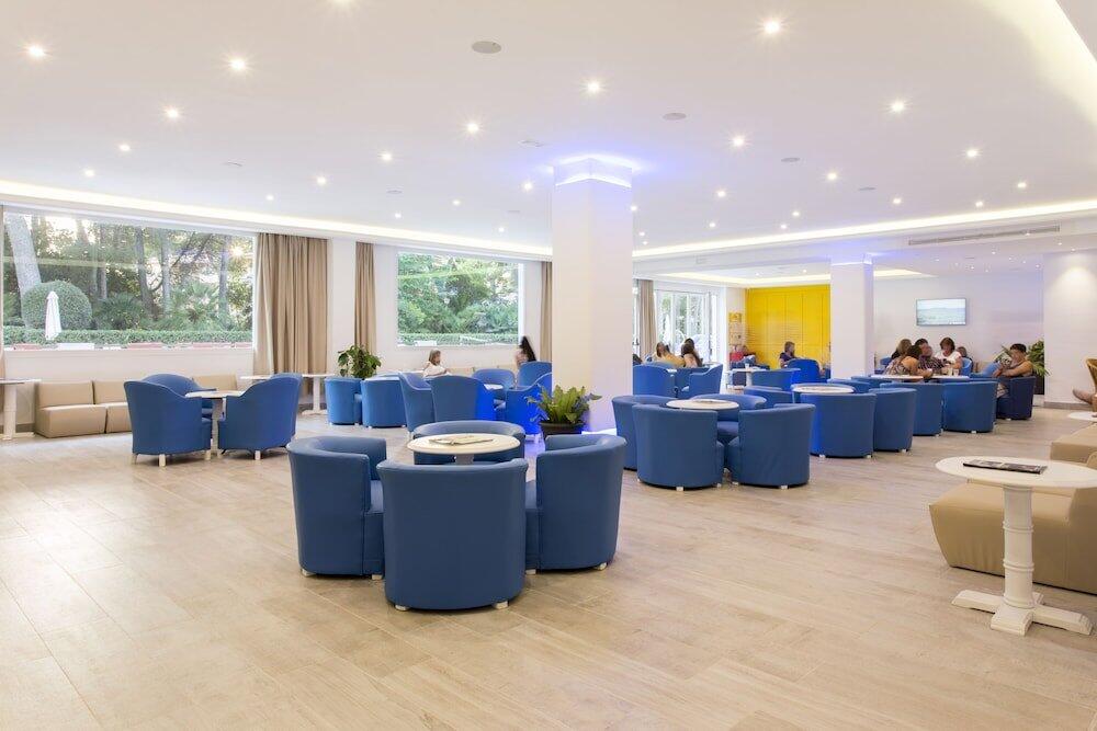 Foto de las zonas nobles de Guya Wave Hotel