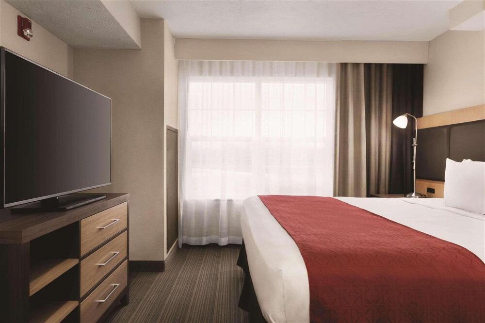 Room – Hotel Country Inn &amp;amp; Suites by Radisson, Fairborn South, OH
