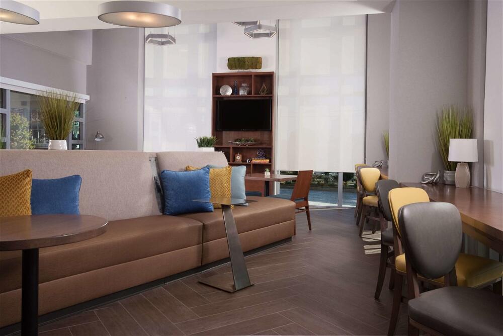 Foto de restauración de Hotel Home2 Suites By Hilton Atlanta Perimeter Center