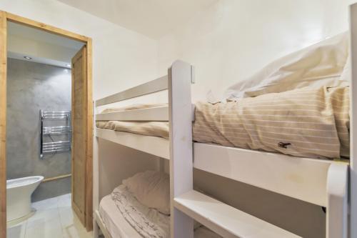 Foto de una habitación de Résidence Pierre &amp;amp; Vacances Les Ravines