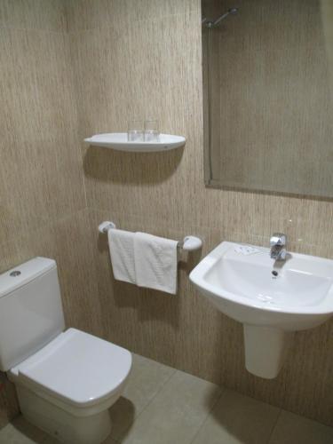 Foto del baño de Hotel Reymar Playa