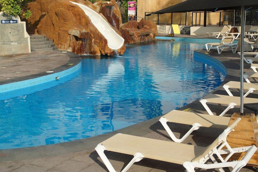 Foto de los servicios de Hotel Don Pelayo Pacific Beach
