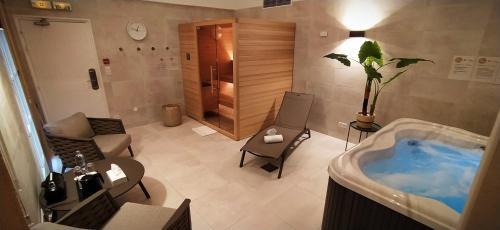 Foto de los servicios de The Originals Boutique, Hôtel Les Nations, Vichy