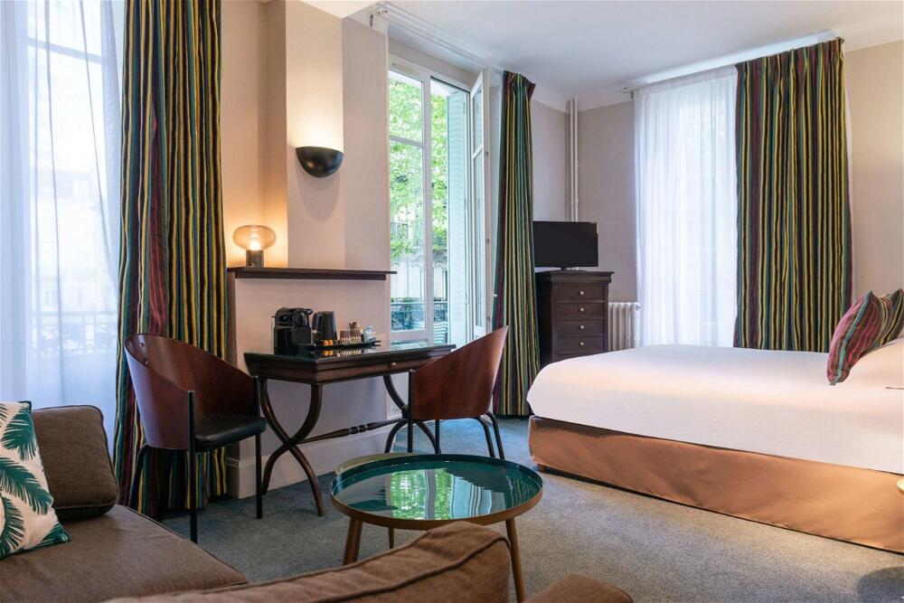 Foto de una habitación de The Originals Boutique, Hôtel Les Nations, Vichy