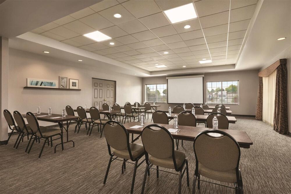 Facilities – Hotel Country Inn &amp;amp; Suites by Radisson, Hagerstown, MD