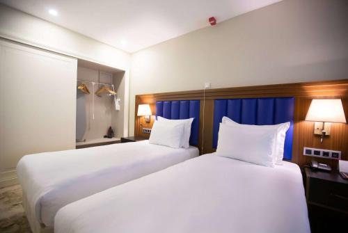 Foto de una habitación de Hotel Ramada Plaza Sultanahmet