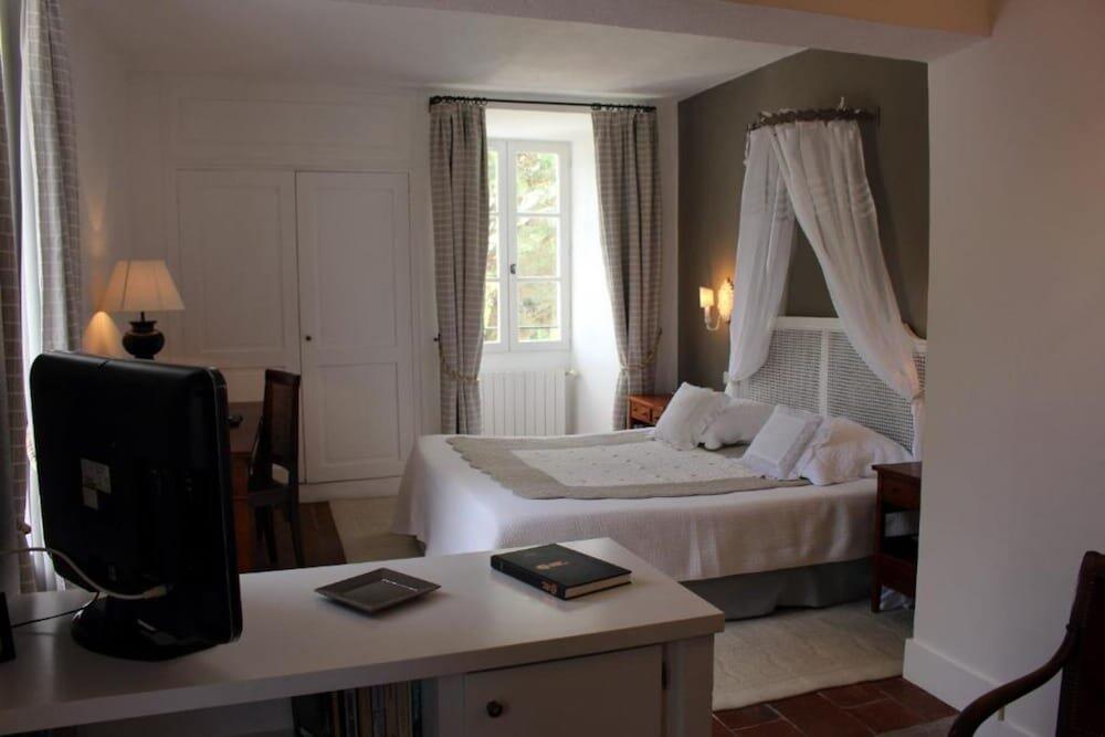 Foto de una habitación de Hotel Mas De Chastelas