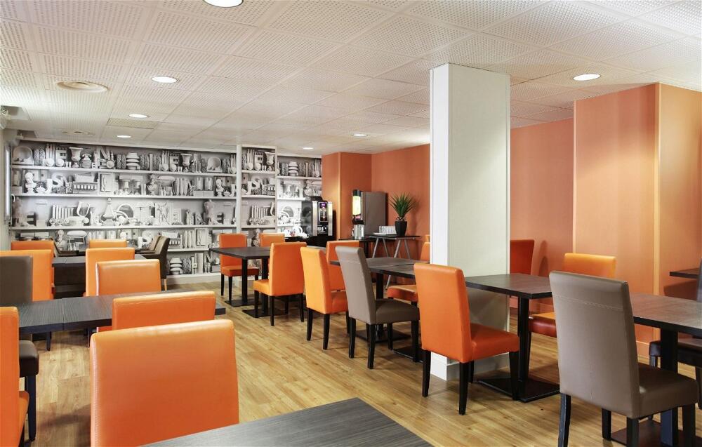 Foto de restauración de Aparthotel Odalys City Lyon Bioparc