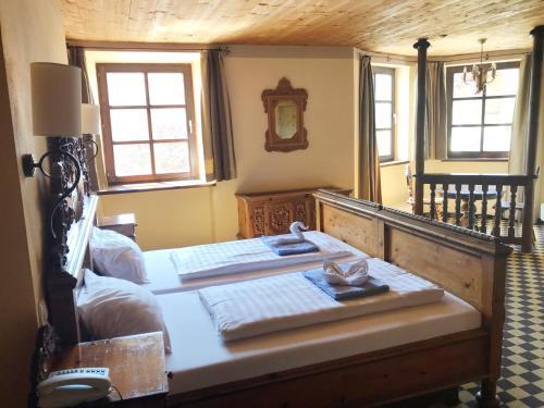 Room – Family Hotel Schloss Rosenegg