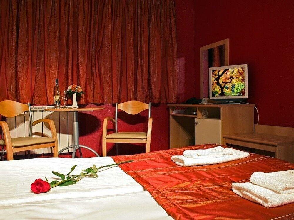 Foto de una habitación de Hotel Brod - Free Parking