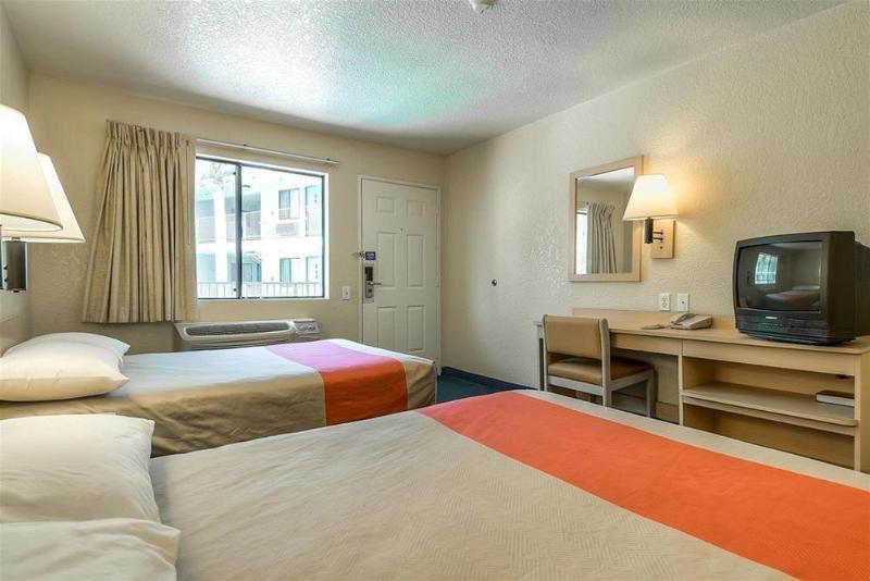 Foto general de Motel 6-Buena Park, CA - Knotts Berry Farm - Disneyland