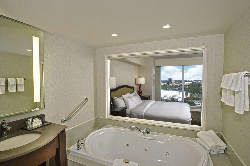 Foto del baño de Hilton Niagara Falls/ Fallsview Hotel and Suites