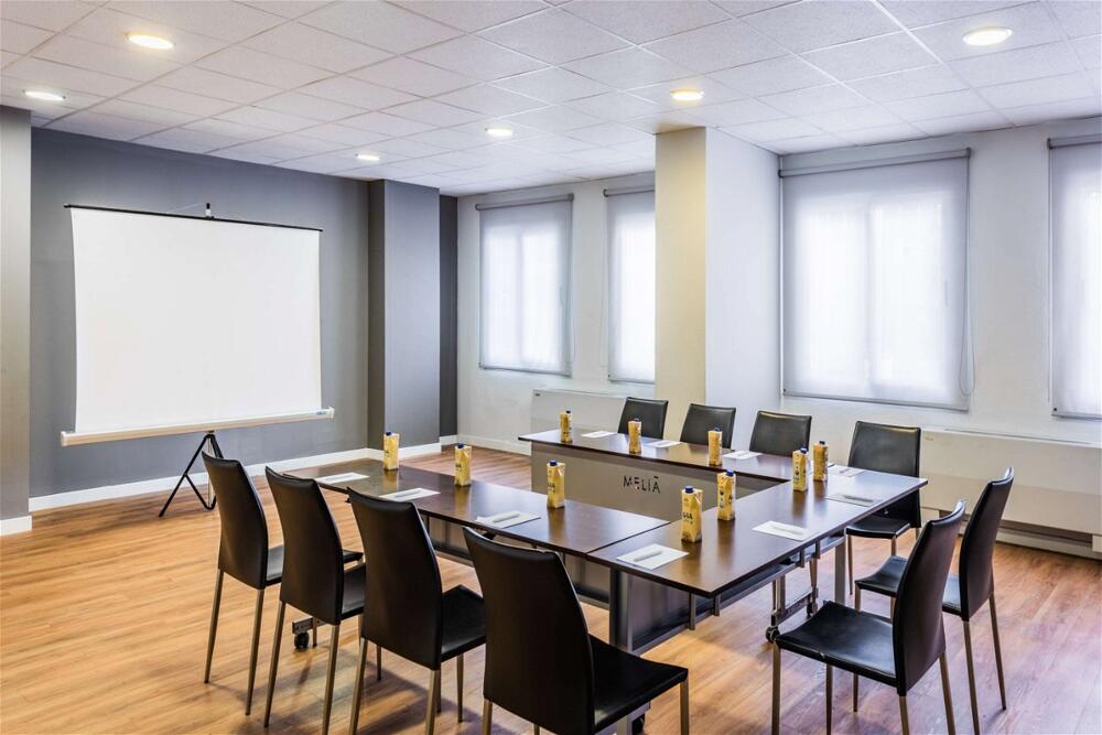Foto de los servicios de Hotel Madrid Chamartín Affiliated by Meliá