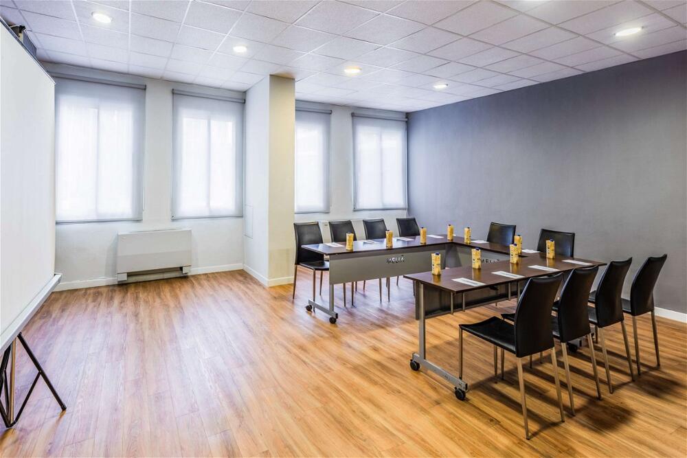 Foto de los servicios de Hotel Madrid Chamartín Affiliated by Meliá