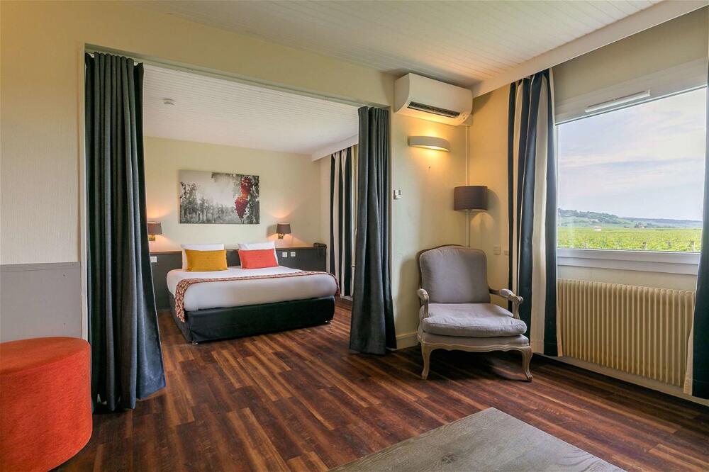 Foto de una habitación de Kyriad Prestige Beaune le Panorama