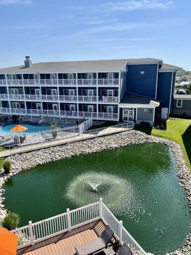 Foto del exterior de Hotel Comfort Suites Chincoteague Island Bayfront Resort