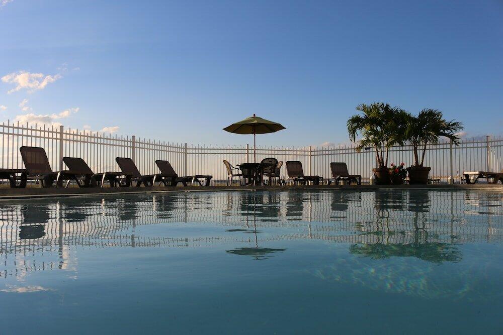 Foto de los servicios de Hotel Comfort Suites Chincoteague Island Bayfront Resort