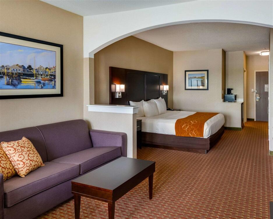 Foto de una habitación de Hotel Comfort Suites Chincoteague Island Bayfront Resort