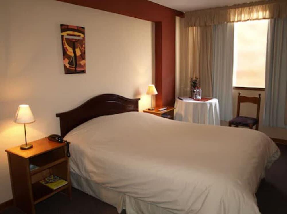 Foto de una habitación de Qelqatani Hotel