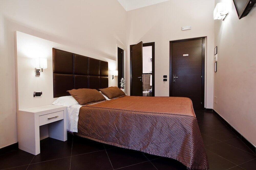Foto de una habitación de Cenci Bed &amp;amp; Breakfast Fontana di Trevi