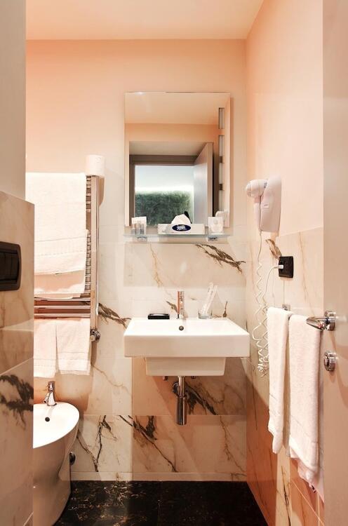 Foto del baño de Cenci Bed &amp;amp; Breakfast Fontana di Trevi