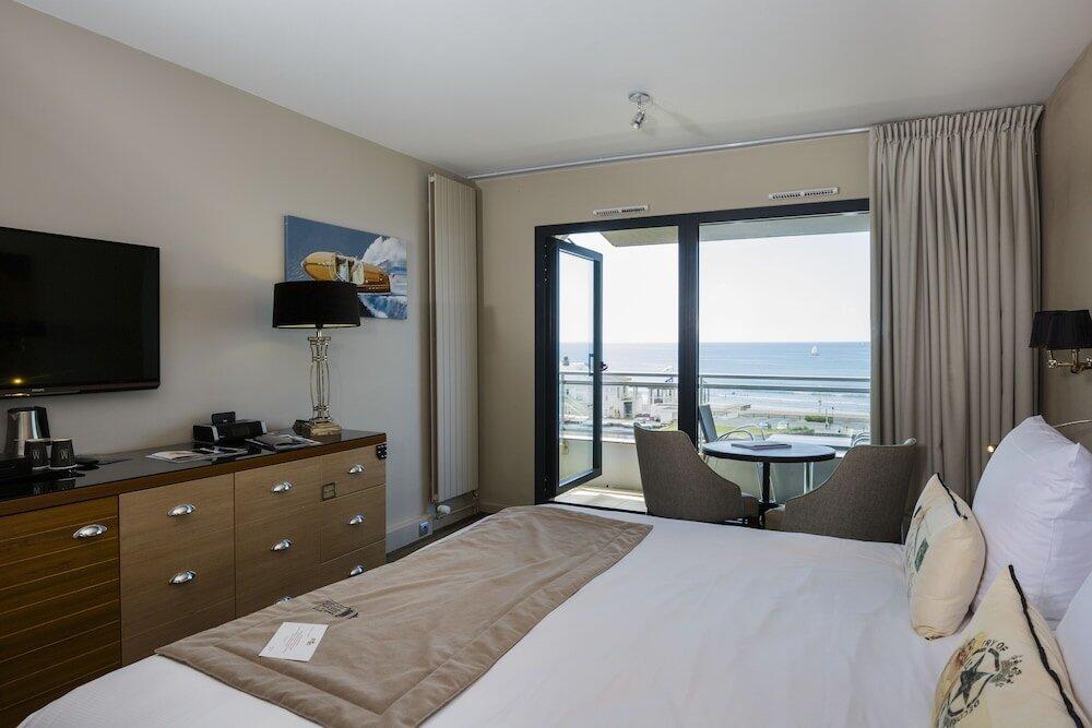 Foto de una habitación de Côte Ouest Hôtel Thalasso &amp;amp; Spa Les Sables d&amp;#039;Olonne - MGallery