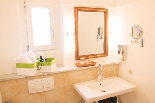 Foto del baño de Romantik Hotel Hirschen