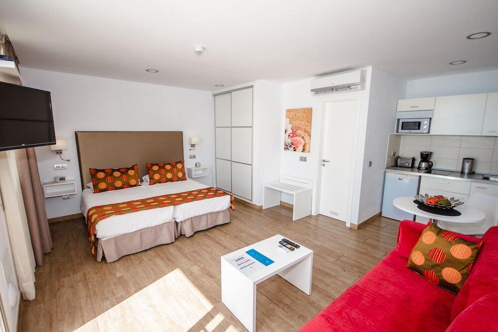 Foto de una habitación de IG Nachosol Premium Apartments by Servatur - Adults Only