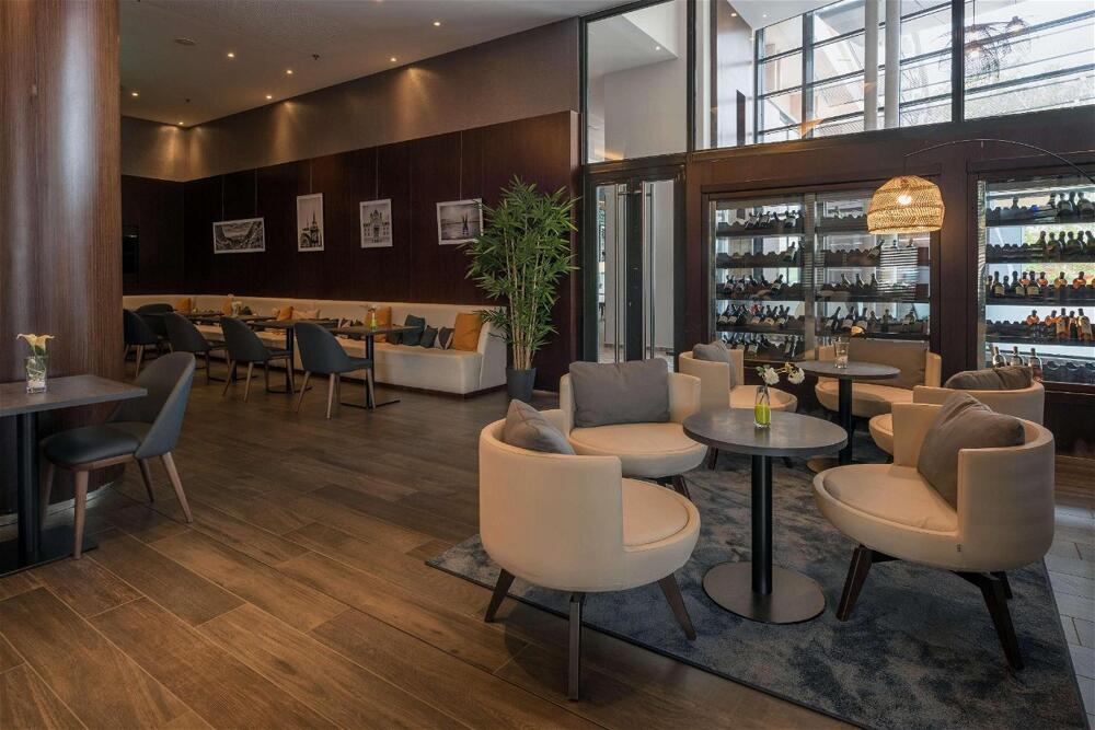 Foto general de Hotel Hilton Evian Les Bains