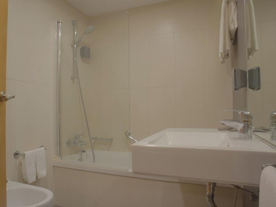 Foto del baño de SANA Reno Hotel