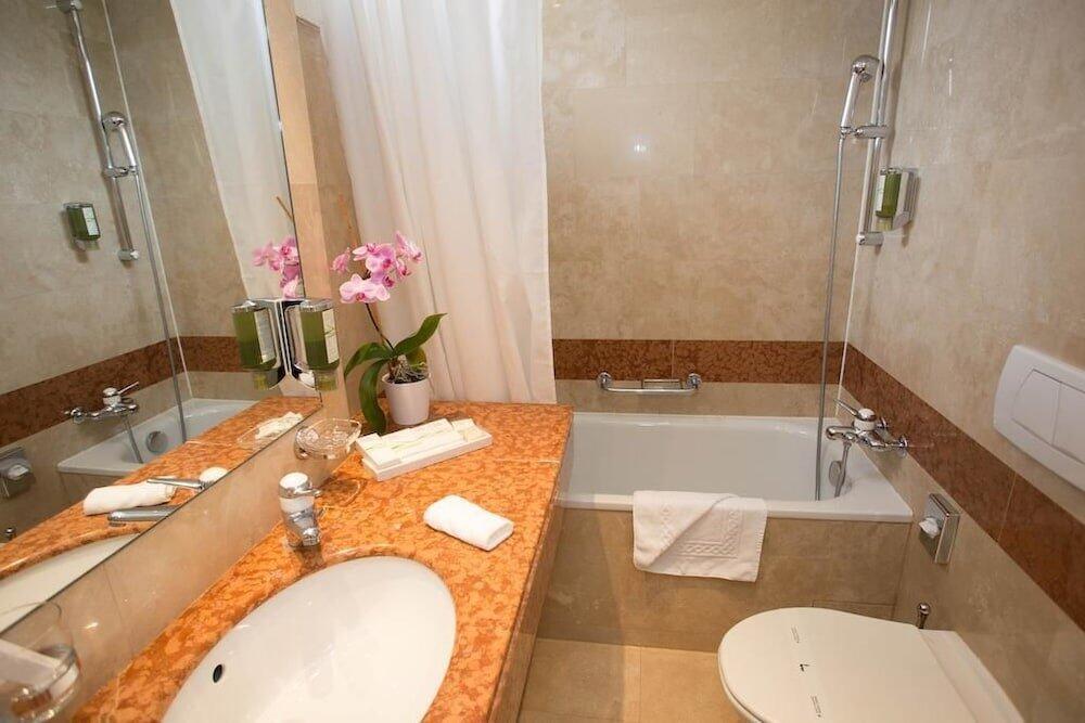 Foto del baño de Carlton Lausanne Boutique Hôtel