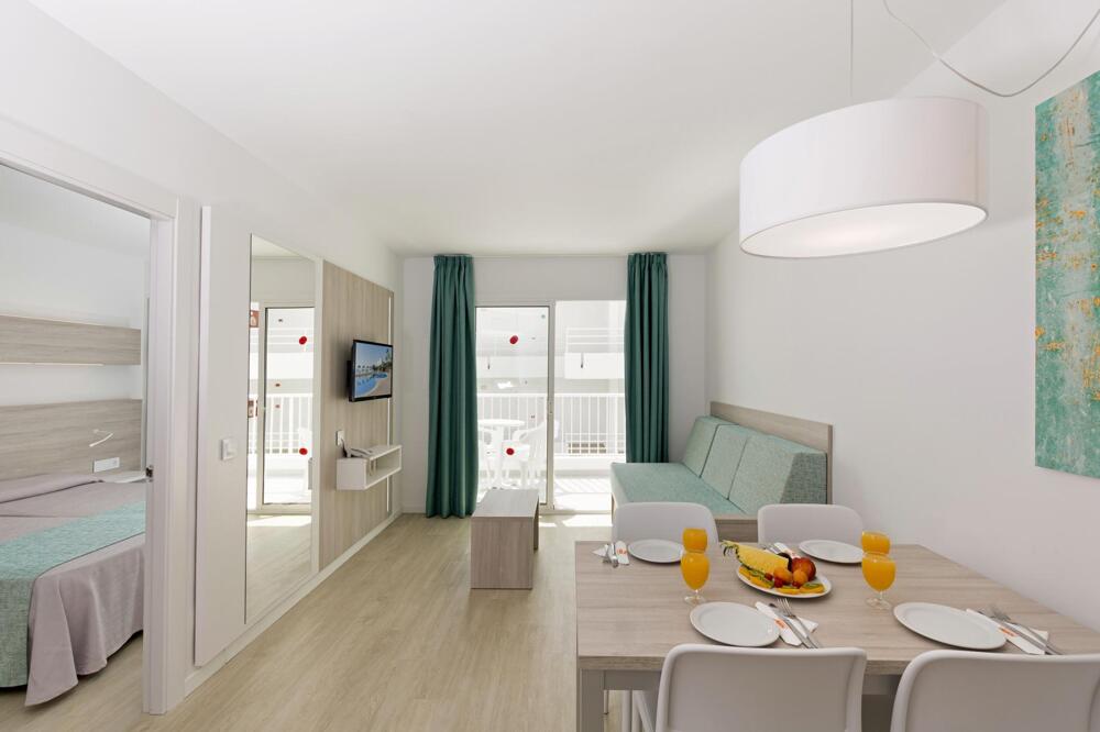 Foto de una habitación de Aparthotel HSM Calas Park