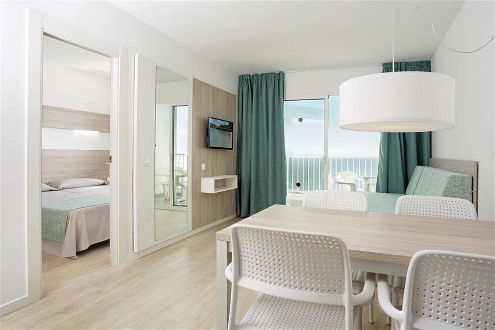 Foto de una habitación de Aparthotel HSM Calas Park