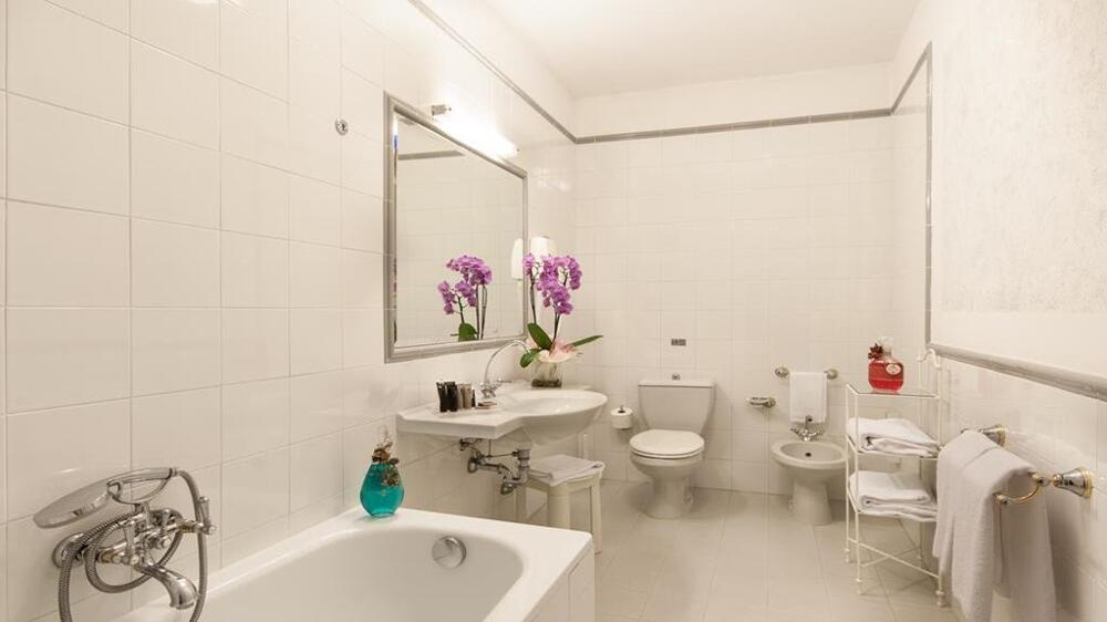 Foto del baño de Grand Hotel Royal