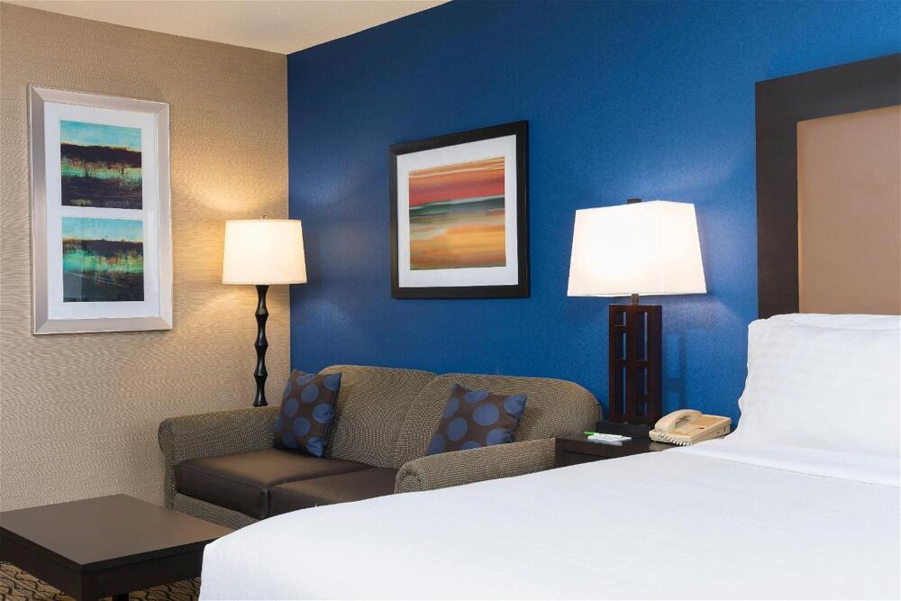Foto de una habitación de Holiday Inn Chicago - Elk Grove, an IHG Hotel