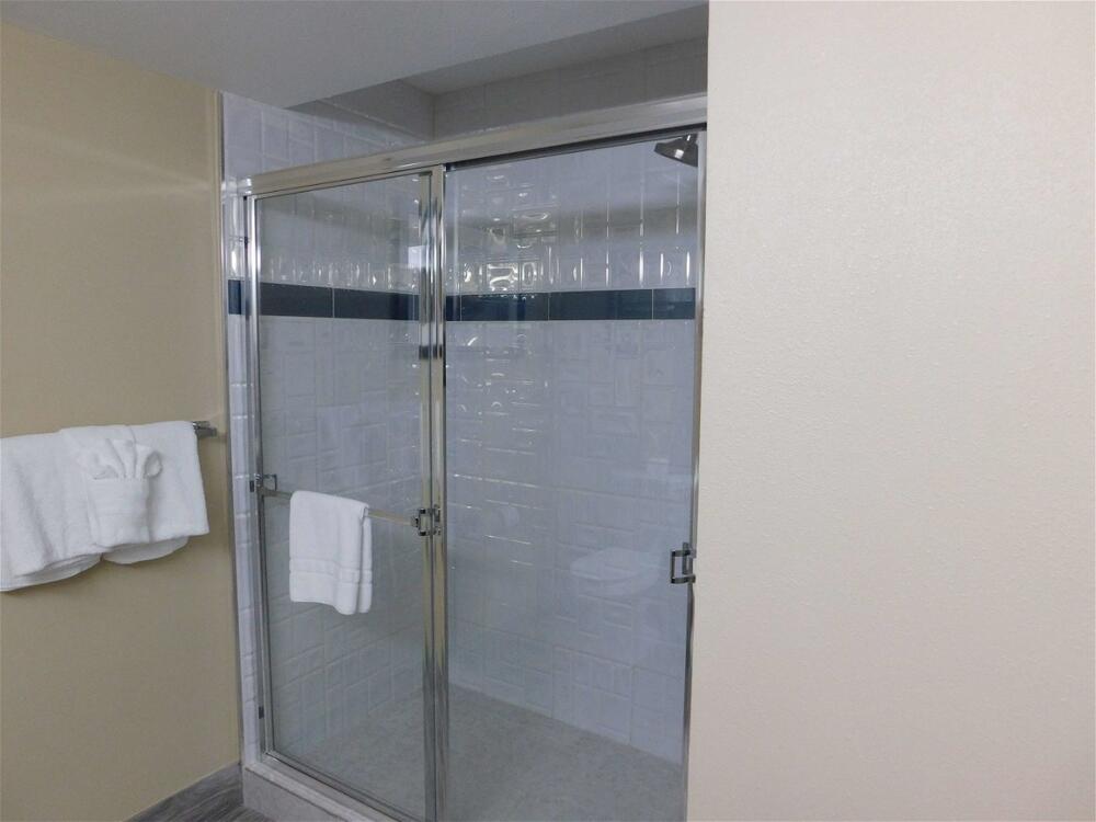 Foto del baño de Best Western Plus Anaheim Orange County Hotel