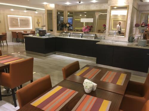 Foto de restauración de Laleli Gonen Hotel