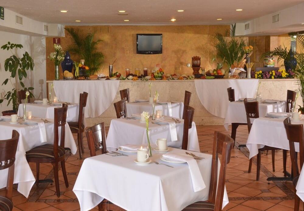Foto de restauración de Hotel Mision Monterrey Centro Historico