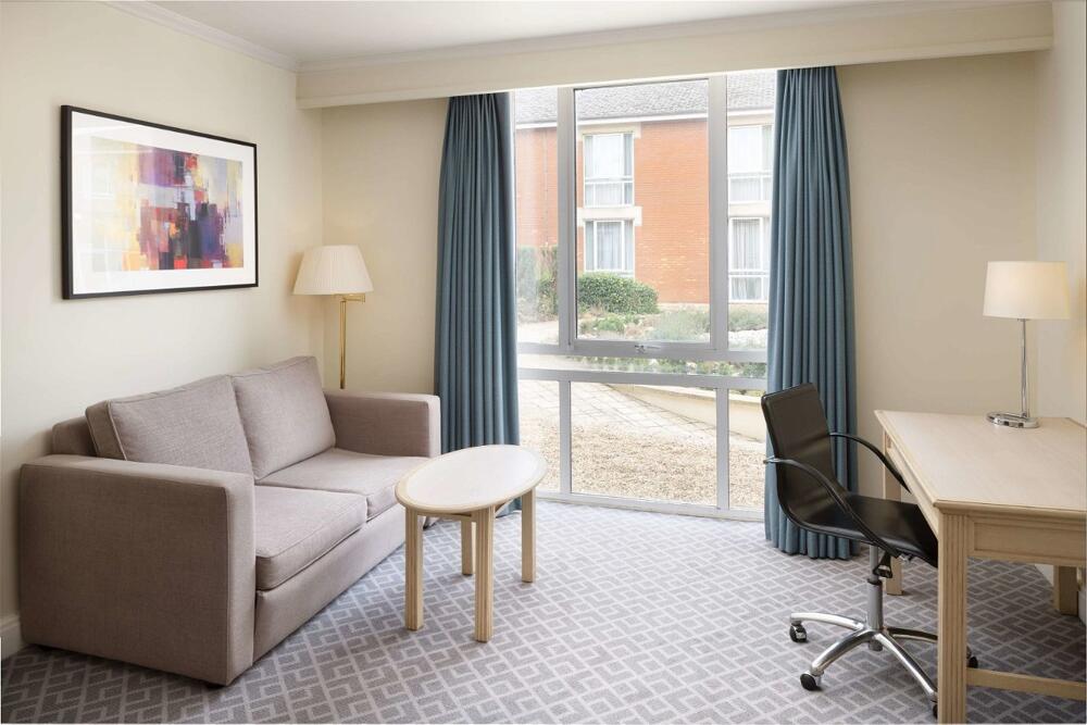 Foto de una habitación de Hilton Northampton Hotel