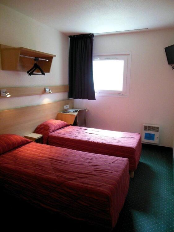 Foto de una habitación de Hotel Mister Bed Chambray Les Tours