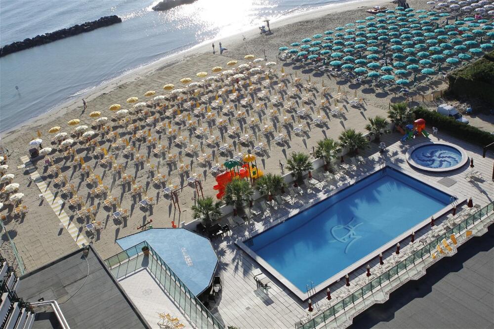 Foto de los servicios de Hotel Club Esse Mediterraneo