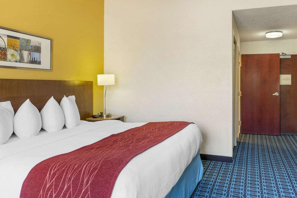Room – Hotel Fairfield Inn &amp;amp; Suites Lexington Berea