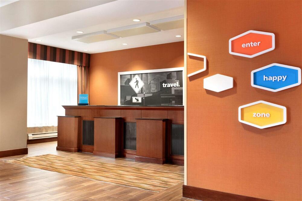 Common areas – Hotel Hampton Inn New York - LaGuardia Airport